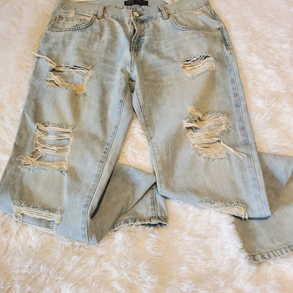 ZARA Ripped Washed Denim - Picture 2 of 9